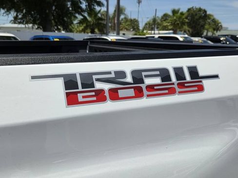 Used 2026 Chevrolet Silverado 1500 LT Trail Boss w/ Convenience Package II AWD/4WD image 13
