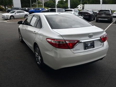 Used 2017 Toyota Camry XLE w/ Moonroof Package FWD image 16