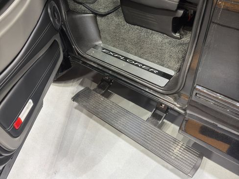 New 2025 GMC Savana 2500 Extended w/ Driver Convenience Package image 16