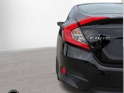 Used 2018 Honda Civic LX image 8