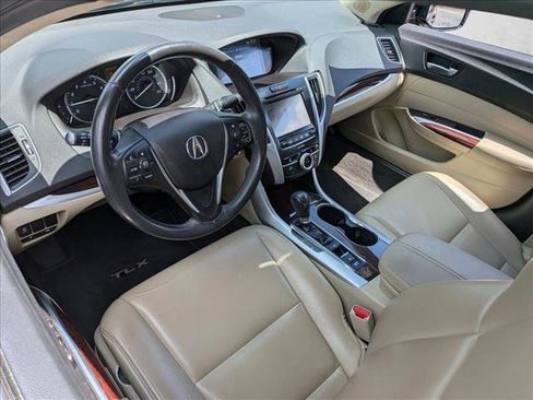 Used 2016 Acura TLX FWD image 11