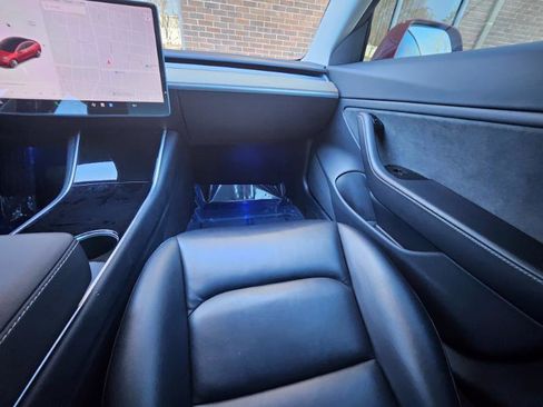 Used 2018 Tesla Model 3 Long Range image 52