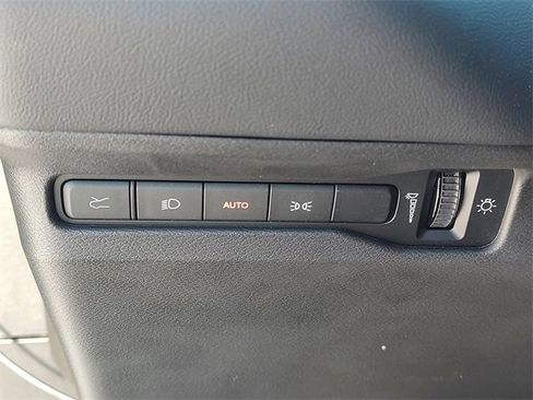 Used 2025 Dodge Charger R/T Scat Pack w/ Track Pack image 28