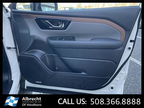 Used 2025 Subaru Forester Sport image 22