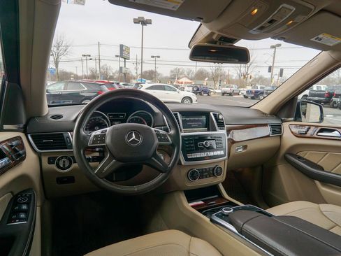 Used 2015 Mercedes-Benz GL 450 4MATIC image 14