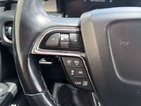 Used 2023 Lincoln Nautilus Reserve FWD image 15