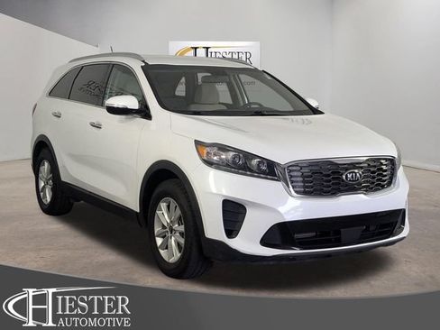 Used 2020 Kia Sorento LX w/ LX I4 Convenience Package FWD image 1