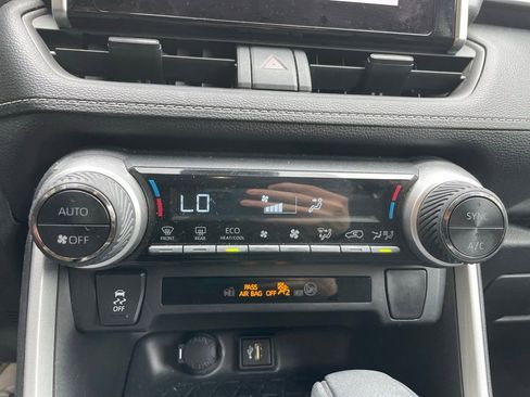Used 2024 Toyota RAV4 LE image 15
