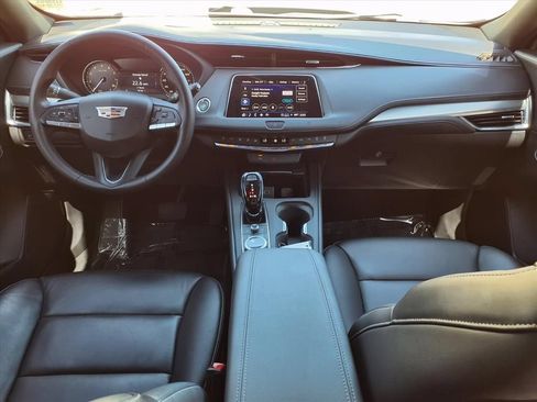Used 2021 Cadillac XT4 Premium Luxury FWD image 15