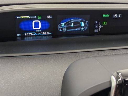 Used 2022 Toyota Prius Prime Limited image 14