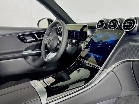 New 2026 Mercedes-Benz GLC 300 image 15