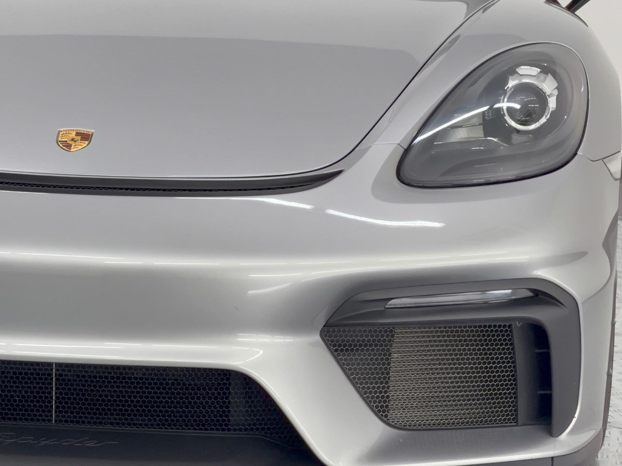Certified 2023 Porsche 718 Boxster Spyder RWD image 12