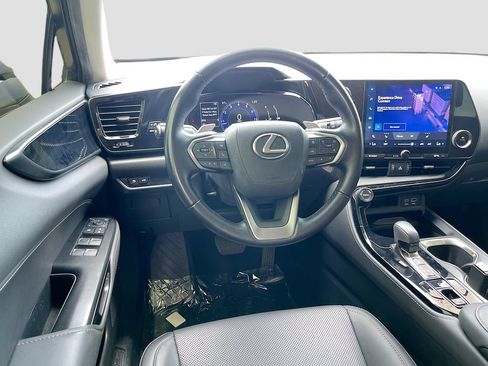 Used 2024 Lexus NX 250 FWD w/ Towing Package (2000 Lbs) image 23