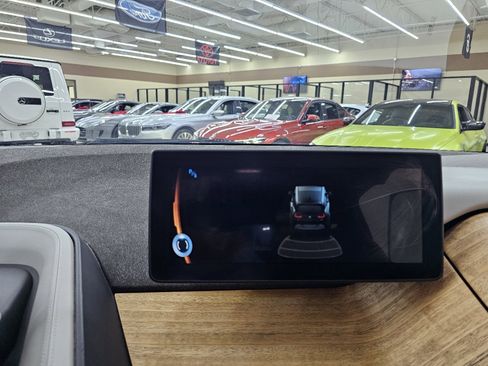 Used 2015 BMW i3 w/ Range Extender image 32