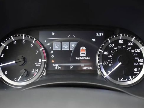 Used 2023 Toyota Highlander LE FWD image 26