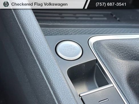 New 2026 Volkswagen Jetta SE FWD image 40