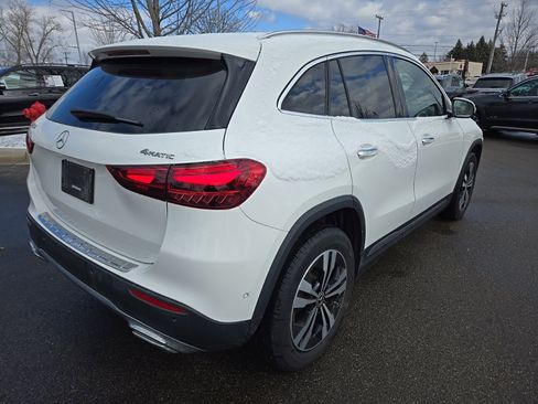 Used 2025 Mercedes-Benz GLA 250 4MATIC image 5