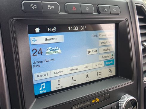 Used 2019 Ford Expedition Platinum image 10