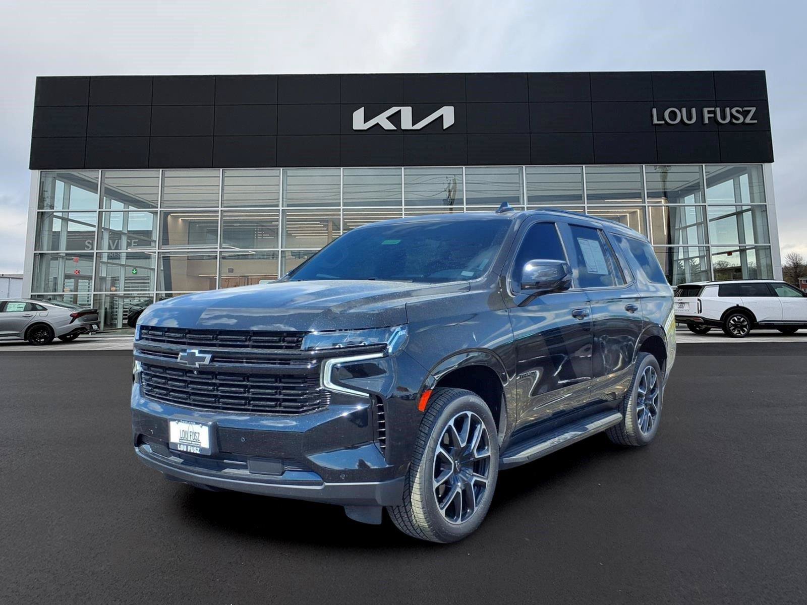 Used 2024 Chevrolet Tahoe RST w/ Luxury Package AWD/4WD image 1
