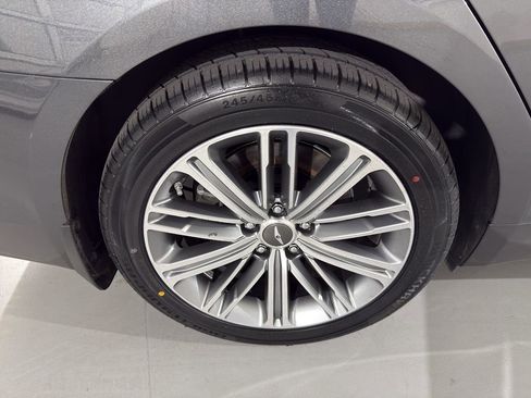Used 2020 Genesis G80 3.8 RWD image 13
