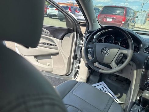 Used 2016 Buick Enclave Leather FWD image 19