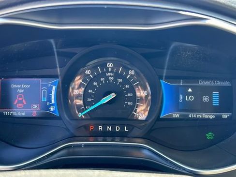Used 2016 Ford Fusion Energi SE FWD image 18