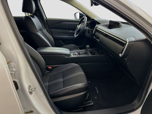 Used 2025 MAZDA CX-50 AWD 2.5 S w/ Premium Package image 34