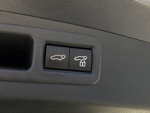 Used 2023 Lexus RX 350 w/ Luxury Package image 9