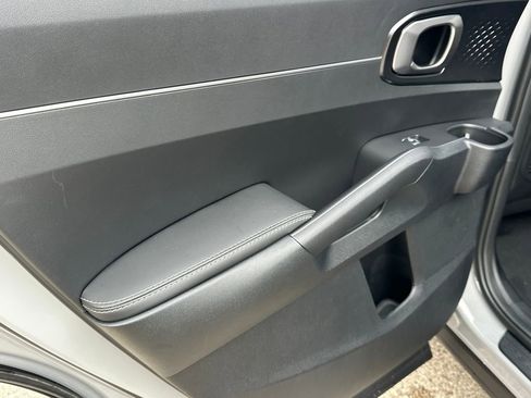 New 2026 Kia Sorento S w/ S Panoramic Sunroof Package image 14