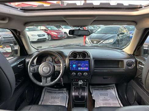 Used 2014 Jeep Patriot Latitude w/ Sun/Sound Group image 20