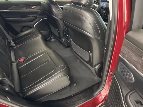 Used 2024 Jeep Grand Cherokee Limited w/ Trailer Tow Package image 30