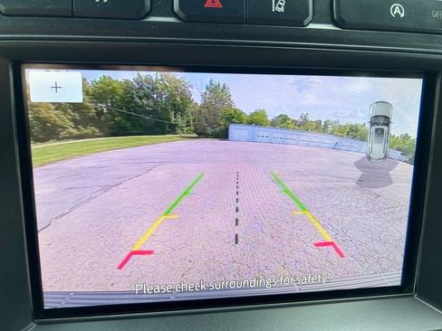 Used 2020 Ford Expedition XLT w/ Equipment Group 202A AWD/4WD image 44