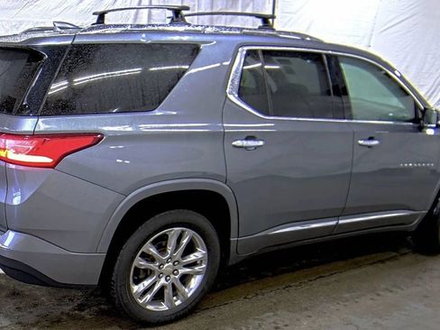 Used 2018 Chevrolet Traverse High Country AWD/4WD image 2