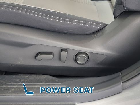 Used 2022 Subaru Outback Premium image 15