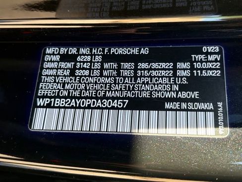 Used 2023 Porsche Cayenne S AWD/4WD image 38