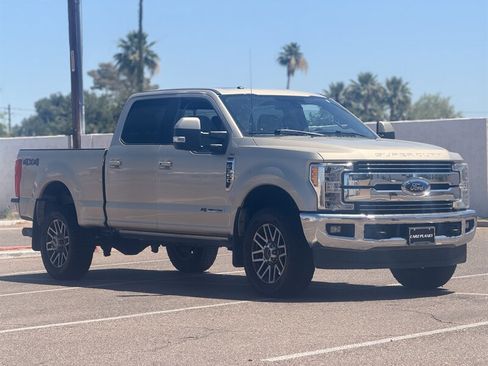 Used 2017 Ford F350 Lariat w/ Lariat Ultimate Package AWD/4WD image 1