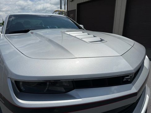 Used 2015 Chevrolet Camaro SS w/ Commemorative Special Edition image 21