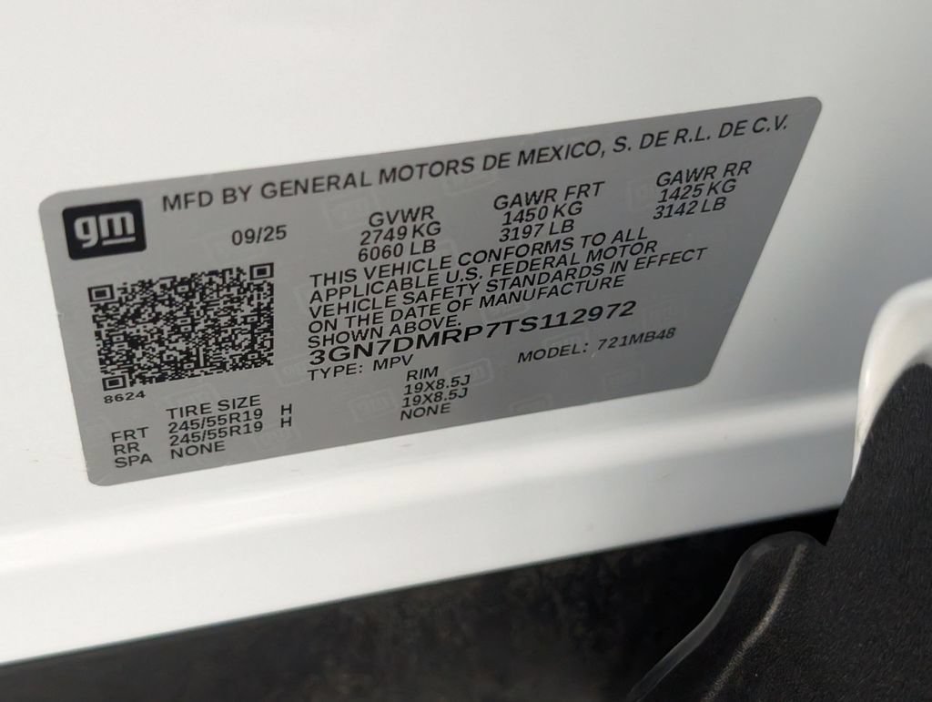 Certified 2026 Chevrolet Equinox EV LT FWD image 33