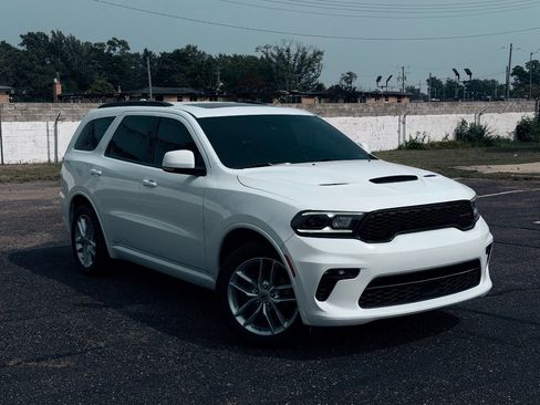 Used 2022 Dodge Durango GT RWD image 1