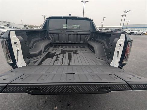 New 2026 GMC Hummer EV 4x4 Crew Cab image 13