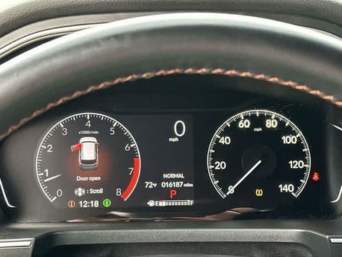 Used 2023 Honda Pilot Sport image 6