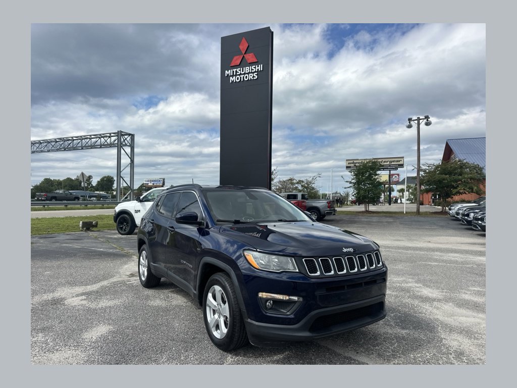 Used 2020 Jeep Compass Latitude FWD image 1
