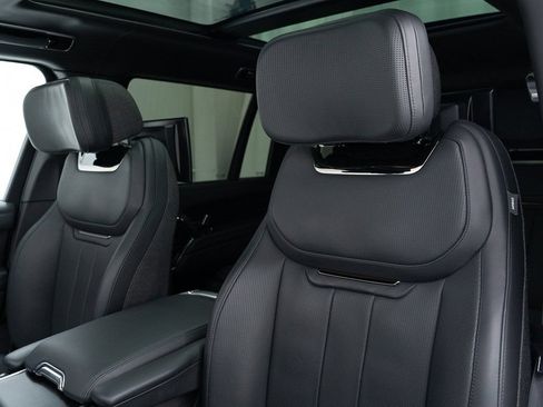 Used 2023 Land Rover Range Rover SV AWD/4WD image 16