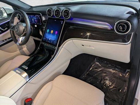 Certified 2025 Mercedes-Benz GLC 300 image 20
