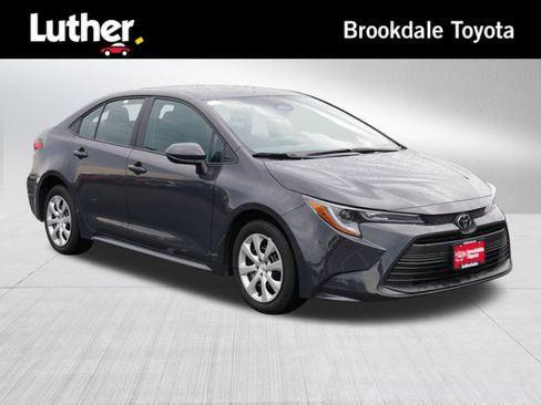 Certified 2026 Toyota Corolla LE FWD image 1