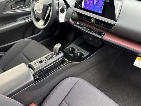 New 2026 Toyota Prius Plug-In Hybrid image 18