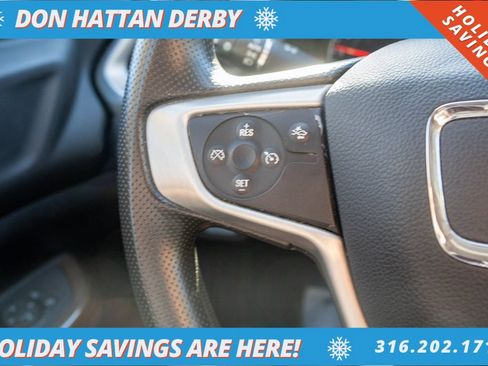 Used 2023 GMC Acadia SLE w/ Driver Convenience Package image 11