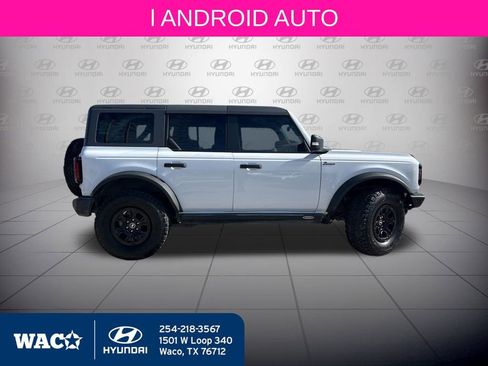 Used 2022 Ford Bronco Wildtrak image 12