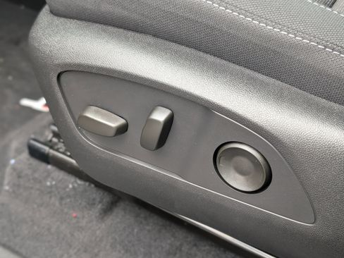 New 2026 Chevrolet Traverse LT w/ Driver Confidence Package image 25