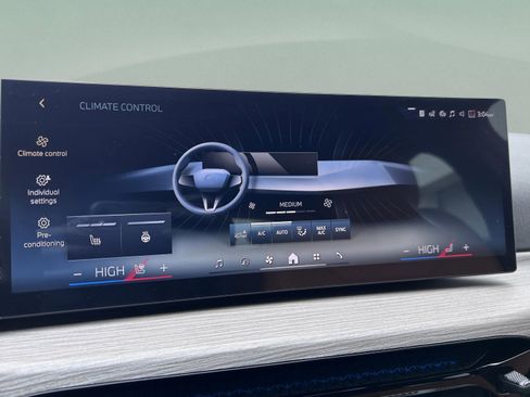 Used 2026 BMW i4 eDrive40 w/ Premium Package image 18